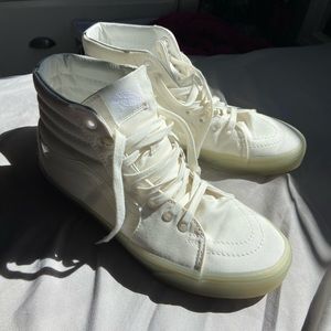 Vans Sk8 Hi Translucent Skate Shoe - White Monochrome